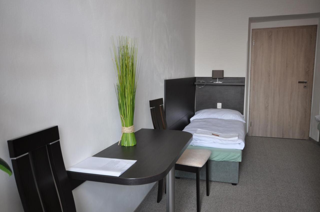 Hotel Jordanek Opočno Εξωτερικό φωτογραφία