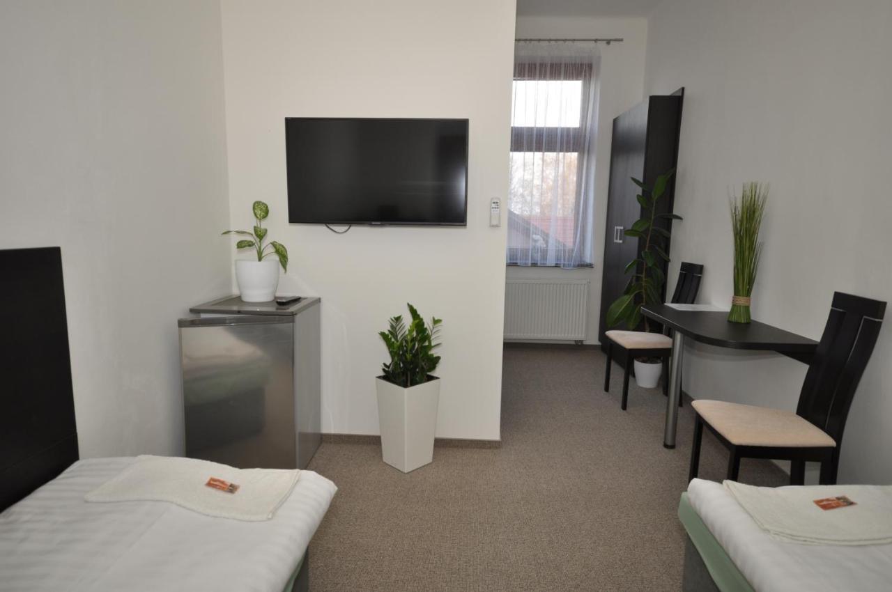 Hotel Jordanek Opočno Εξωτερικό φωτογραφία