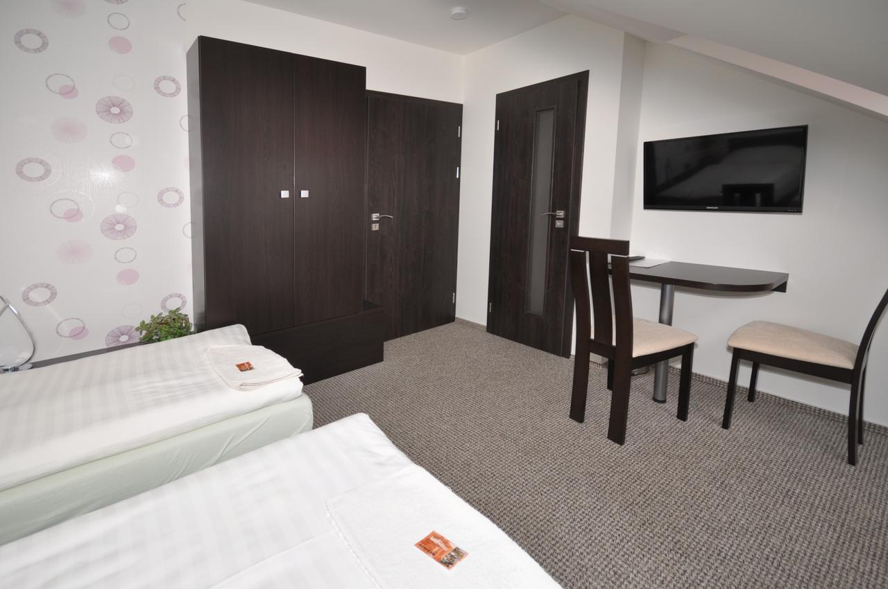 Hotel Jordanek Opočno Εξωτερικό φωτογραφία