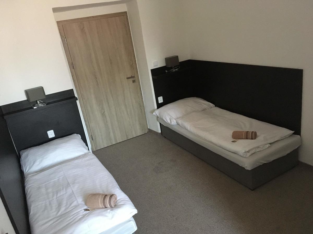 Hotel Jordanek Opočno Εξωτερικό φωτογραφία