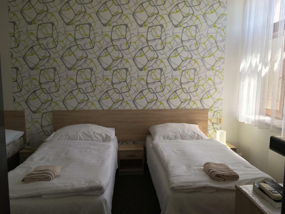 Hotel Jordanek Opočno Εξωτερικό φωτογραφία