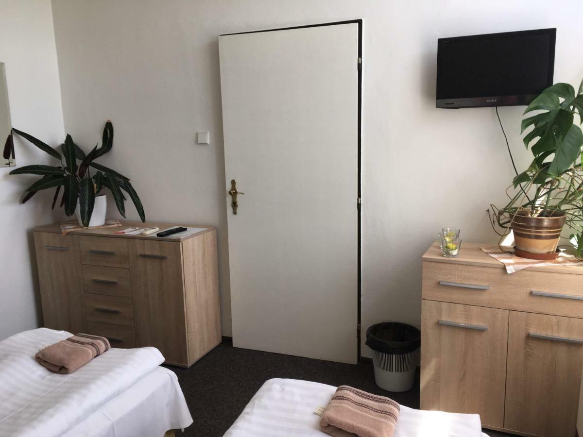 Hotel Jordanek Opočno Εξωτερικό φωτογραφία